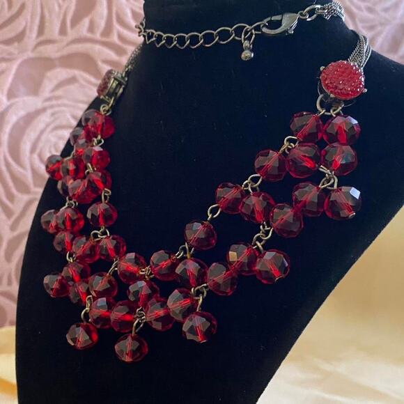 Whimsical  Crystal Vintage Translucent Fairy Scarlet Dark Red - Picture 3 of 5